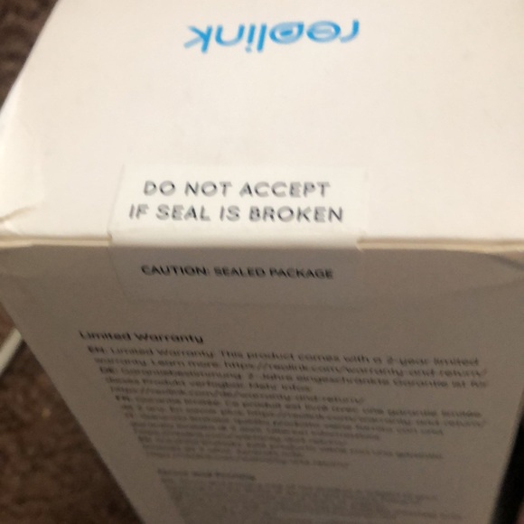 Reolink indoor/outdoor camera - Picture 2 of 2